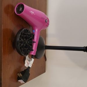 Conair Cordkeeper blowdryer  with diffuser